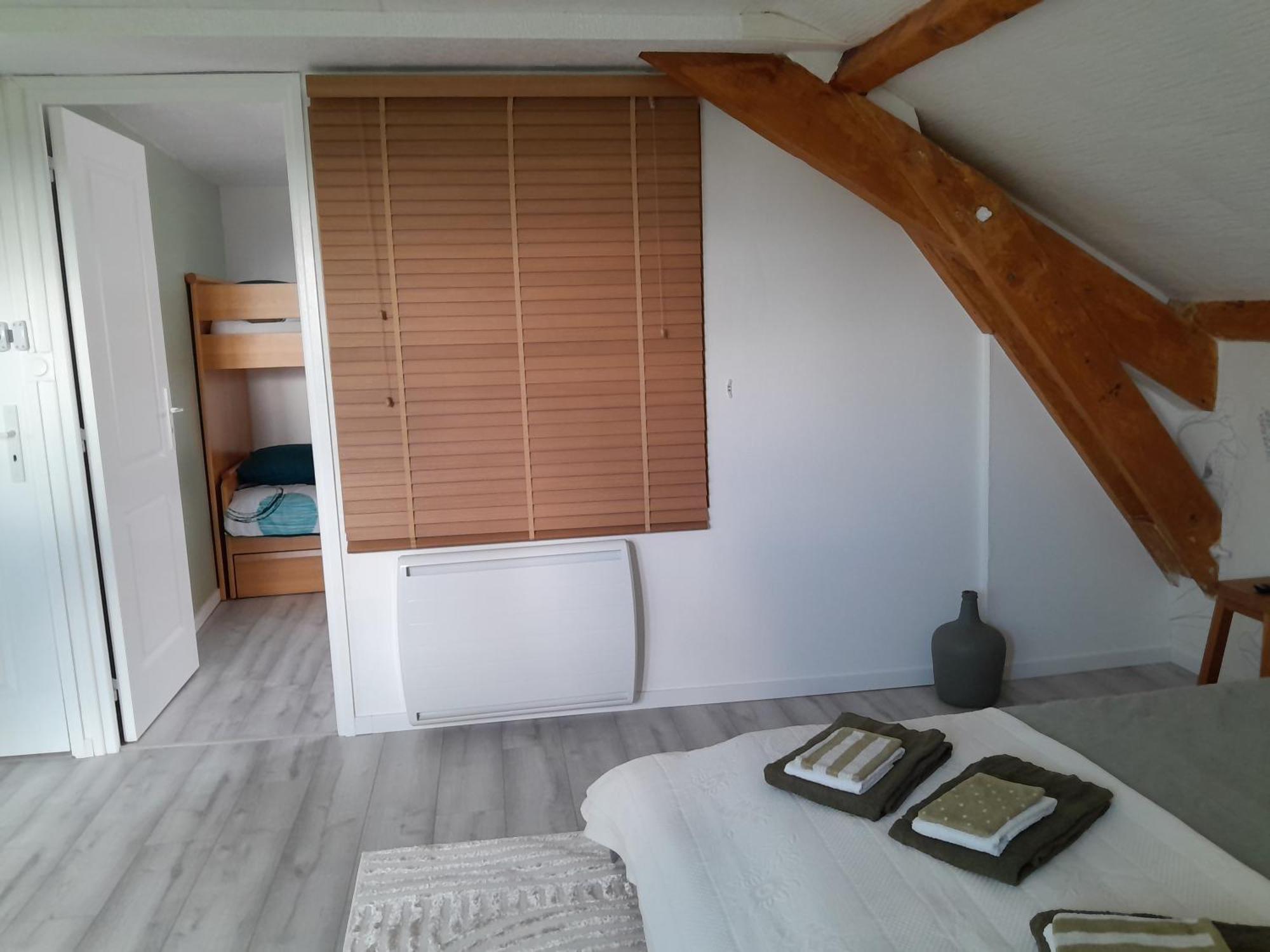 Chambres D Hotes Au P'Tit Bonheur Campagnard Jarnosse Ruang foto